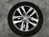 Wheel + tyre from a Hyundai i30 (PDEB5/PDEBB/PDEBD/PDEBE) 1.0 T-GDI 12V 2017