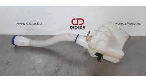 Used Front windscreen washer reservoir Peugeot Partner (GC/GF/GG/GJ/GK) 1.6 BlueHDi 120 Price € 30,25 Inclusive VAT offered by Autohandel Didier