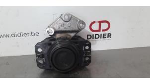 Engine mount from a Peugeot Partner Tepee (7A/B/C/D/E/F/G/J/P/S) 1.6 Blue HDi 75 2018