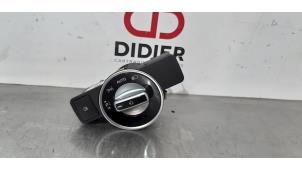 Used AIH headlight switch Mercedes CLA (117.3) 2.2 CLA-200 CDI, 200 d 16V Price € 36,30 Inclusive VAT offered by Autohandel Didier