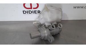 Used Master cylinder BMW 2 serie (F22) 220i 2.0 Turbo 16V Price € 90,75 Inclusive VAT offered by Autohandel Didier