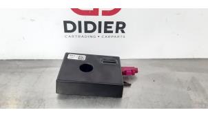 Used Antenna Amplifier BMW 2 serie (F22) 220i 2.0 Turbo 16V Price € 18,15 Inclusive VAT offered by Autohandel Didier