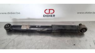 Used Rear shock absorber, left Mercedes Vito (447.6) 1.6 109 CDI 16V Price € 60,50 Inclusive VAT offered by Autohandel Didier