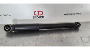 Used Rear shock absorber, right Mercedes Vito (447.6) 1.6 109 CDI 16V Price € 60,50 Inclusive VAT offered by Autohandel Didier