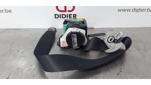 Used Front seatbelt, right Toyota Auris (E15) 1.8 16V HSD Full Hybrid Price € 96,80 Inclusive VAT offered by Autohandel Didier