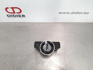 Used Light switch Mercedes A (W176) 1.6 A-180 16V Price € 36,30 Inclusive VAT offered by Autohandel Didier