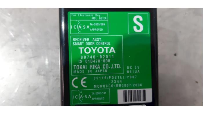 Module keyless vehicle from a Toyota Auris (E15) 1.8 16V HSD Full Hybrid 2011