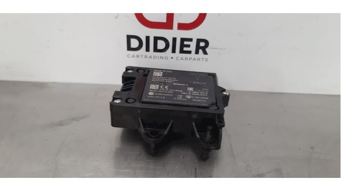 Begagnade Radarsensor Tesla Model X 100D Pris € 96,80 Inklusive moms erbjuds av Autohandel Didier