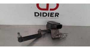 Used Xenon height adjustment BMW 5 serie Touring (F11) 518d 16V Price € 30,25 Inclusive VAT offered by Autohandel Didier