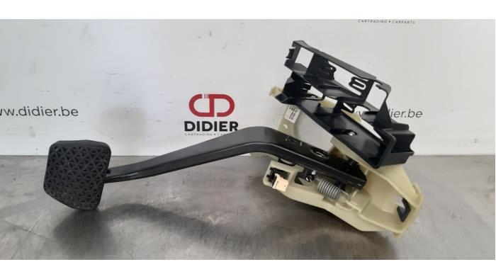 Używane Pedal hamulca BMW X5 (F15) xDrive 35d 3.0 24V Cena € 30,25 Z VAT oferowane przez Autohandel Didier