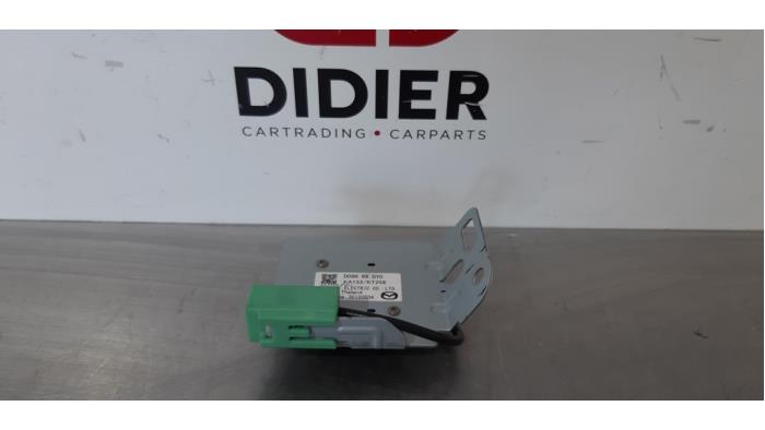 Używane Antena Mazda CX-3 (DJ/DK) 1.5 Skyactiv D 105 16V Cena € 60,50 Z VAT oferowane przez Autohandel Didier