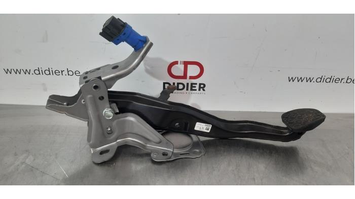 Używane Pedal hamulca Mazda CX-3 (DJ/DK) 1.5 Skyactiv D 105 16V Cena € 60,50 Z VAT oferowane przez Autohandel Didier