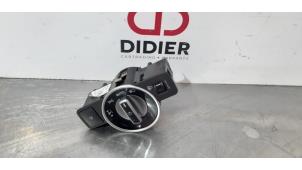 Used AIH headlight switch Mercedes B (W246,242) 1.8 B-180 CDI BlueEFFICIENCY 16V Price € 36,30 Inclusive VAT offered by Autohandel Didier