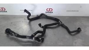 Used Radiator hose BMW 1 serie (F40) 116d 1.5 12V TwinPower Price € 66,55 Inclusive VAT offered by Autohandel Didier