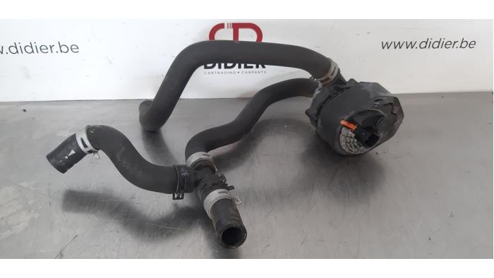 Begagnade Extra vattenpump Nissan NV 200 Evalia (M20M) 24kWh Pris € 60,50 Inklusive moms erbjuds av Autohandel Didier