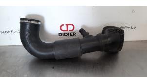 Used Air intake hose Mercedes Vito (639.7) 2.2 110 CDI 16V Euro 5 Price € 36,30 Inclusive VAT offered by Autohandel Didier