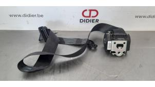 Used Rear seatbelt, right Renault Master IV (MA/MB/MC/MD/MH/MF/MG/MH) 2.3 dCi 145 16V Price € 66,55 Inclusive VAT offered by Autohandel Didier