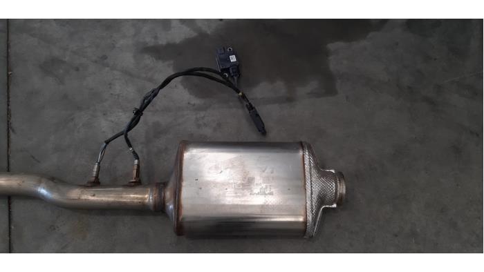 Catalytic converter from a BMW 1 serie (F40) 116d 1.5 12V TwinPower 2020