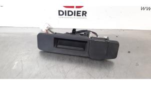 Used Reversing camera Mercedes A (W176) 1.6 A-160 16V Price € 193,60 Inclusive VAT offered by Autohandel Didier