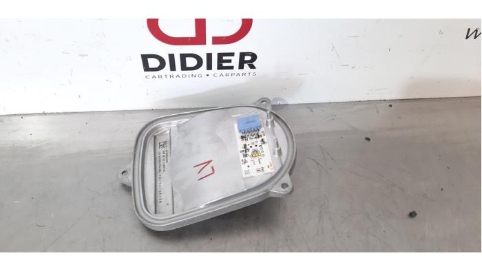 Daylight LED module from a Mercedes-Benz A (W176) 1.6 A-160 16V 2018