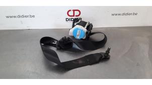 Used Front seatbelt, right Mercedes A (W176) 1.6 A-160 16V Price € 127,05 Inclusive VAT offered by Autohandel Didier