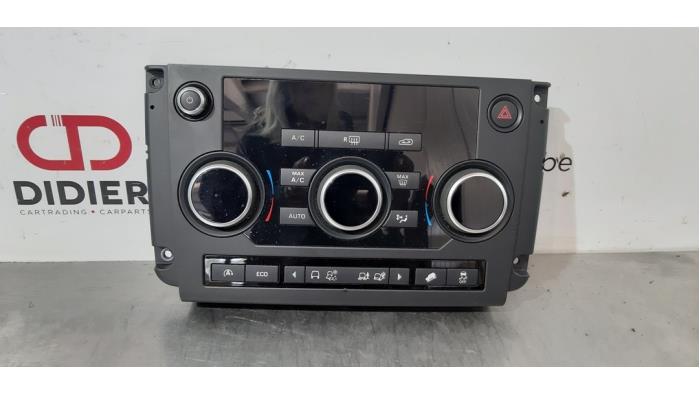 Air conditioning control panel from a Land Rover Discovery Sport (LC) 2.0 TD4 180 16V 2018