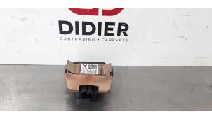 Used Rain sensor Landrover Discovery Sport (LC) 2.0 TD4 180 16V Price € 66,55 Inclusive VAT offered by Autohandel Didier