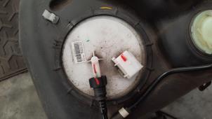Used Electric fuel pump Suzuki Vitara (LY/MY) 1.6 16V VVT Price € 127,05 Inclusive VAT offered by Autohandel Didier