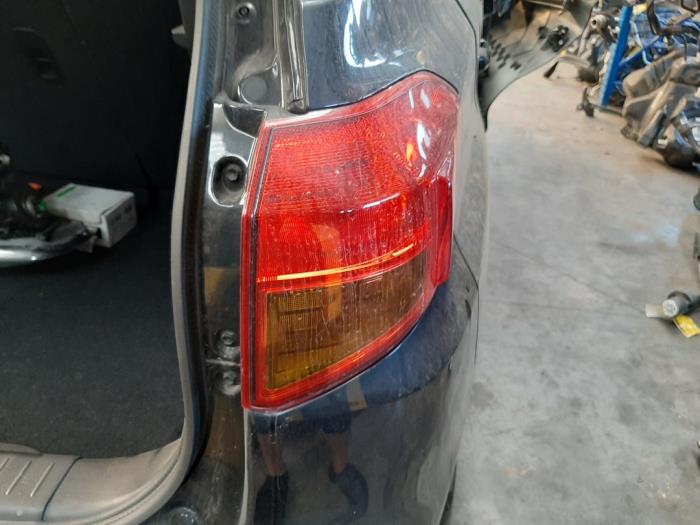 Taillight, right from a Suzuki Vitara (LY/MY) 1.6 16V VVT 2018