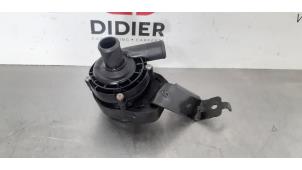 Used Additional water pump Mercedes C Estate (S205) C-220 CDI BlueTEC, C-220 d 2.2 16V Price € 36,30 Inclusive VAT offered by Autohandel Didier