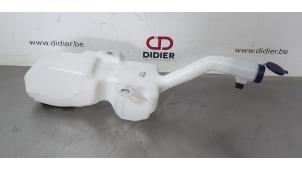 Used Front windscreen washer reservoir Fiat 500 (312) 1.2 69 Price € 36,30 Inclusive VAT offered by Autohandel Didier