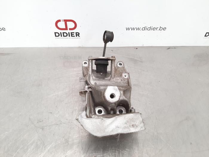 Used Engine mount Audi A4 Allroad Quattro (B9) 2.0 TDI 16V Price € 30,25 Inclusive VAT offered by Autohandel Didier
