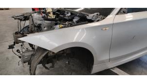 Used Front wing, left BMW 1 serie (E82) 120d 16V Price € 127,05 Inclusive VAT offered by Autohandel Didier