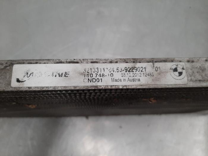 Klima Kondensor van een BMW 1 serie (E82) 120d 16V 2013
