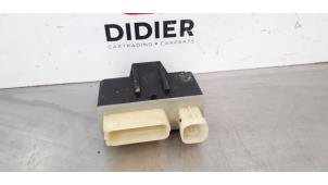 Used Glow plug relay Peugeot 308 SW (L4/L9/LC/LJ/LR) 1.5 BlueHDi 100 Price € 24,20 Inclusive VAT offered by Autohandel Didier
