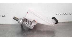 Used Master cylinder Hyundai Kona (OS) 1.0 T-GDI 12V Price € 127,05 Inclusive VAT offered by Autohandel Didier