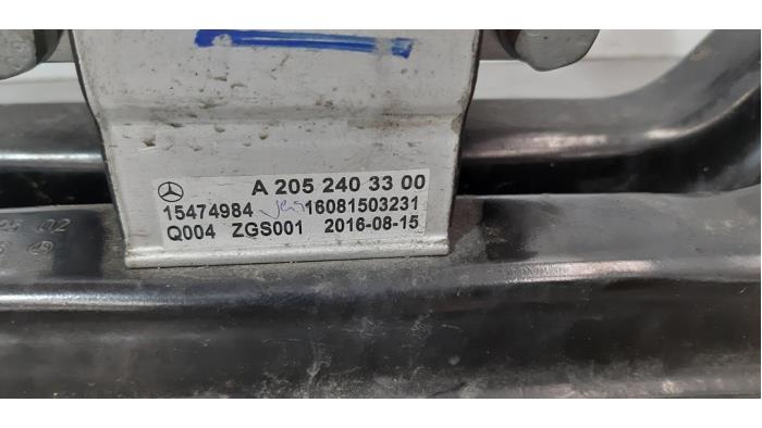 Gearbox mount from a Mercedes-Benz C Estate (S205) C-180 BlueTEC, C-180 d 1.6 16V 2017