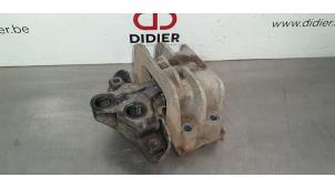 Used Gearbox mount Ford Transit 2.2 TDCi 16V Price € 66,55 Inclusive VAT offered by Autohandel Didier