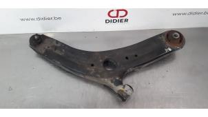 Used Front wishbone, right Kia Venga 1.6 CVVT 16V Price € 96,80 Inclusive VAT offered by Autohandel Didier