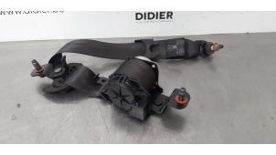 Used Rear seatbelt, left Hyundai Santa Fe III (DM) 2.0 CRDi 16V 4x2 Price € 96,80 Inclusive VAT offered by Autohandel Didier