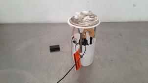 Used Electric fuel pump Opel Vivaro 1.6 CDTI 95 Euro 6 Price € 127,05 Inclusive VAT offered by Autohandel Didier