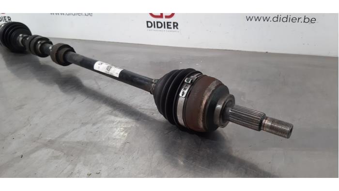 Front drive shaft, right from a Nissan Micra (K14) 1.0 IG-T 100 2019