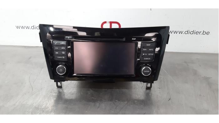 Używane Radio Nissan X-Trail (T32) 2.0 dCi All Mode Cena € 665,50 Z VAT oferowane przez Autohandel Didier