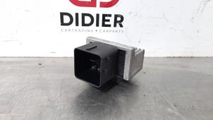 Used Glow plug relay Dacia Sandero II 1.5 dCi 90 Price € 18,15 Inclusive VAT offered by Autohandel Didier