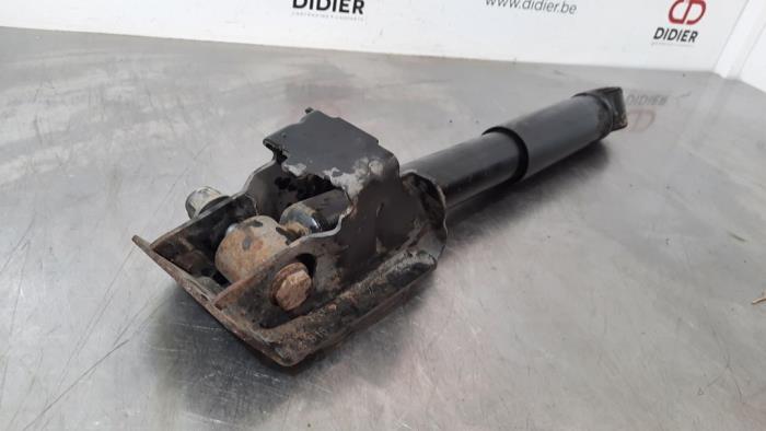 Rear shock absorber, left from a Opel Vivaro 1.6 CDTI 90 2016