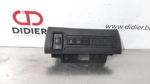 Used AIH headlight switch Peugeot 308 SW (L4/L9/LC/LJ/LR) 1.6 HDi 115 Price € 30,25 Inclusive VAT offered by Autohandel Didier