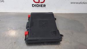 Usados Caja de batería Citroen Berlingo 1.6 BlueHDI 100 Precio € 24,20 IVA incluido ofrecido por Autohandel Didier