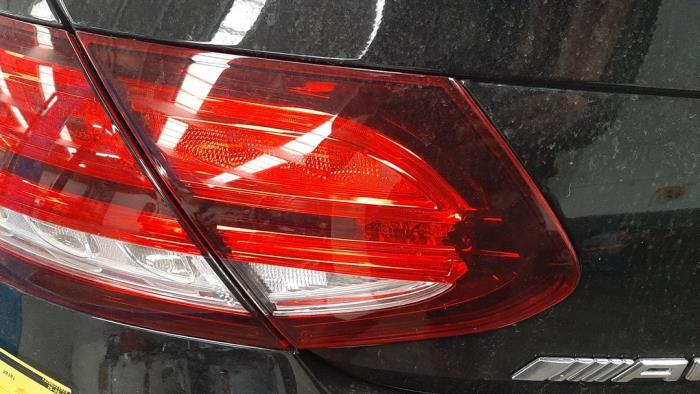 Rücklicht links van een Mercedes-Benz C (R205)  2019