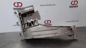 Used Gearbox mount Jaguar F-Pace 3.0 D 24V AWD Price € 127,05 Inclusive VAT offered by Autohandel Didier