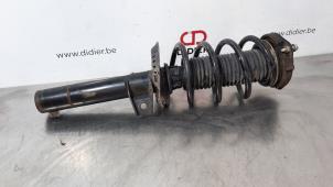 Used Fronts shock absorber, left Volkswagen Caddy Combi IV 2.0 TDI 122 4Motion Price € 66,55 Inclusive VAT offered by Autohandel Didier